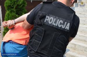 Gdańsk: Zatrzymany 27-latek w samochodzie wiózł 5 kg dopalaczy