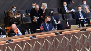NATO wspiera nienaruszalność granic Ukrainy. Spotkanie ministrów obrony państw NATO w Brukseli. Szef MON bilateralnie spotkał się z ministrami Niemiec, Estonii oraz Kanady