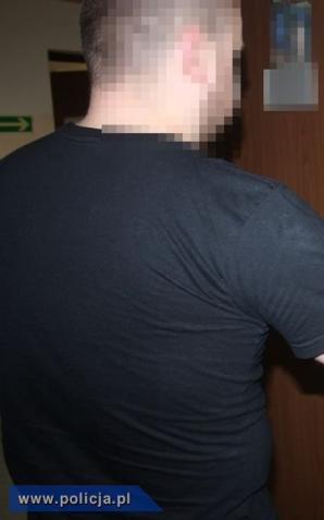 Wpadli oszuści podszywający się pod policjantów