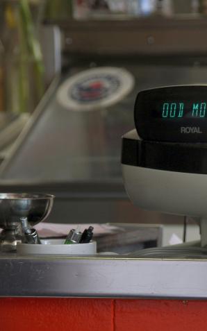 Lekarze, prawnicy i mechanicy z kasami fiskalnymi. Od stycznia obowiązek ten dotknie 70 tys. przedsiębiorców