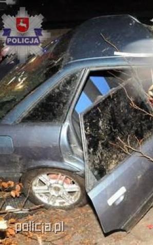 Alkohol, brawura i brak wyobraźni przyczyną wypadku audi