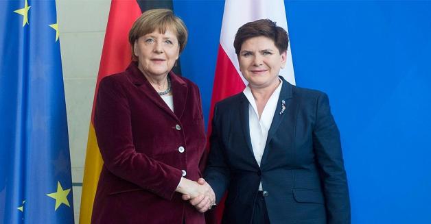 Kanclerz Angeli Merkel przyjeżdża do Polski